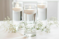 „Floating“ Konfetti Metallic Gold mit optionaler Lichterkette – Vasendekorationen & Tischstreuer