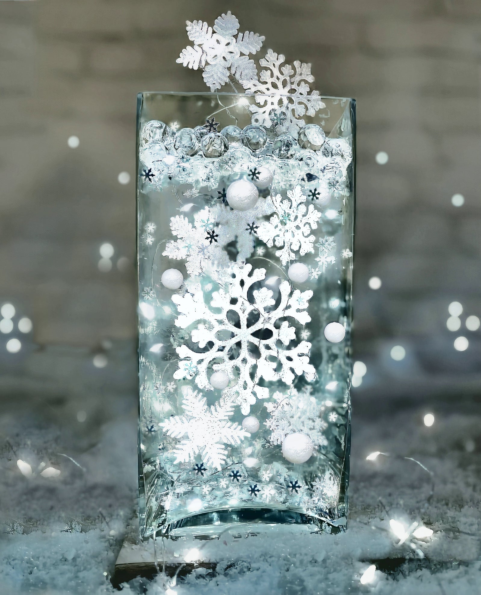 Easy Floating Snowflake Table Centerpiece with Navy Blue Table Cloth 